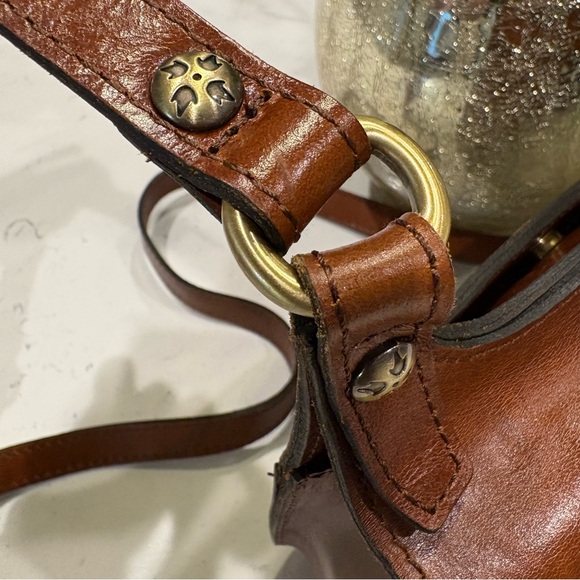 Patricia Nash
Linny Small Saddle Bag - Picture 2 of 10